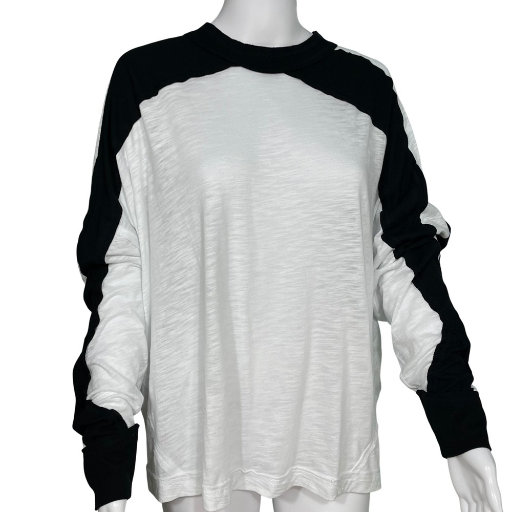 FP Movement Womens M Black White Oversized Colorblock Slub Knit Long Sleeve Top